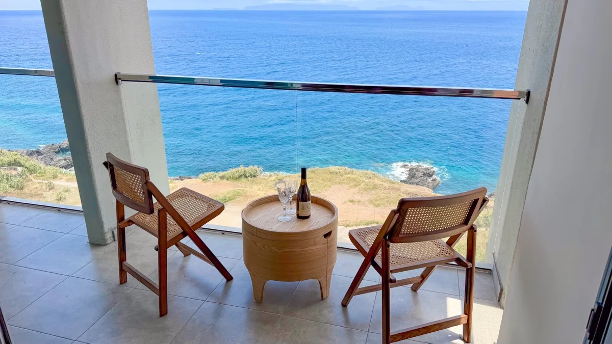 Horizon Living — the balcony over the Atlantic